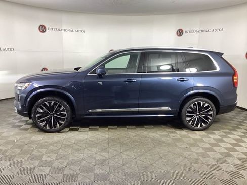 New 2026 Volvo XC90 T8 Plus w/ Protection Package Premier image 7
