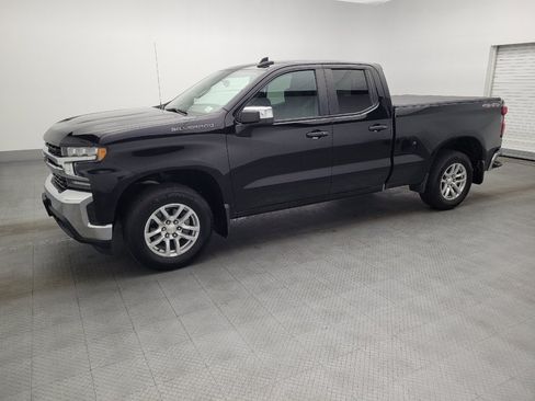Used 2019 Chevrolet Silverado 1500 LT w/ All-Star Edition AWD/4WD image 2