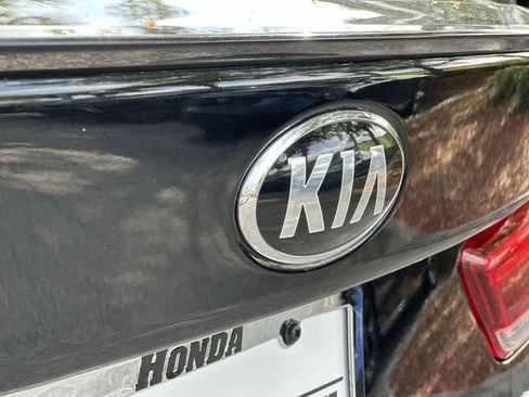 Used 2019 Kia Optima SX w/ SX Limited (Bronze) Package image 10