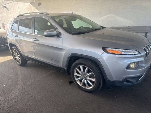 Used 2014 Jeep Cherokee Limited w/ Luxury Group image 3