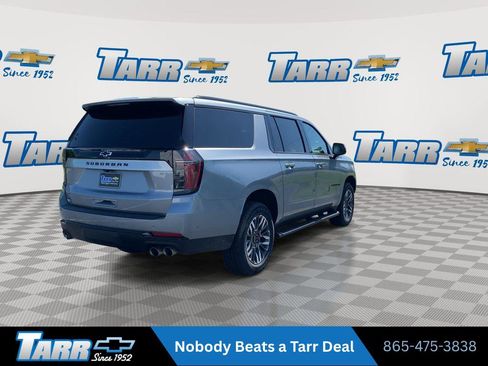 Used 2025 Chevrolet Suburban Z71 AWD/4WD image 8
