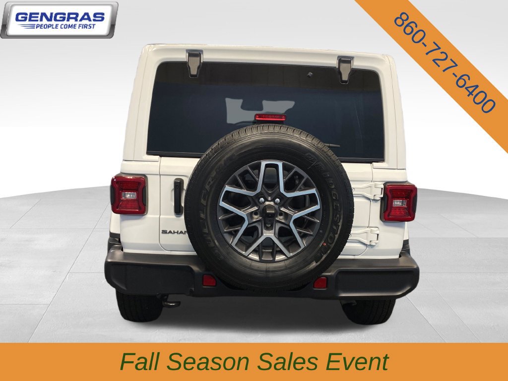 Used 2026 Jeep Wrangler Unlimited Sahara AWD/4WD image 6