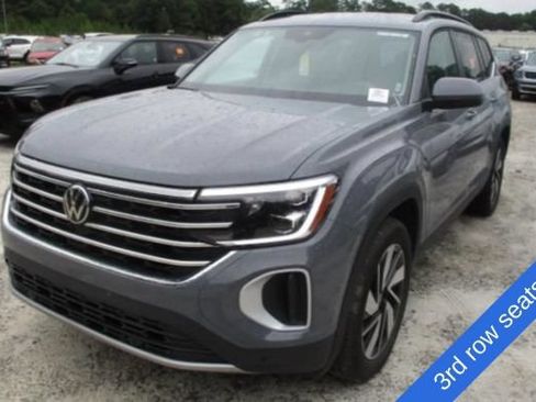 Used 2025 Volkswagen Atlas SE AWD/4WD image 7