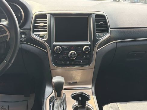 Used 2016 Jeep Grand Cherokee Limited AWD/4WD image 28