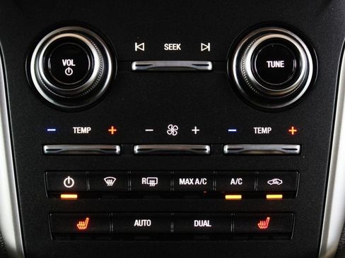 Used 2019 Lincoln MKC Select w/ Select Plus Package FWD image 21