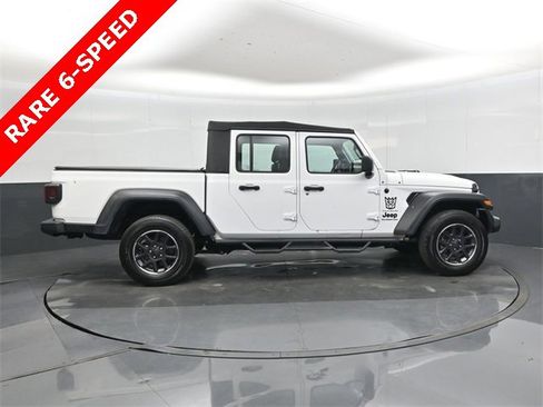 Used 2020 Jeep Gladiator Sport w/ Trailer Tow Package image 2