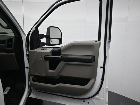 Used 2019 Ford F250 XL w/ Power Equipment Group image 26