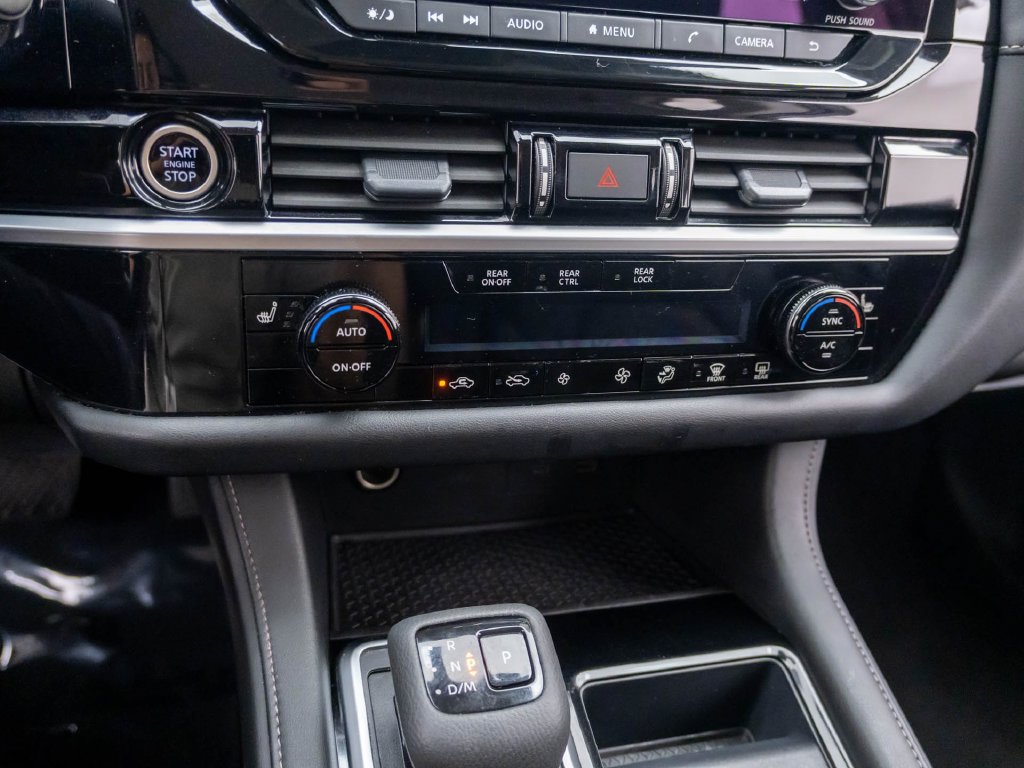 Used 2024 Nissan Pathfinder SV AWD/4WD image 25