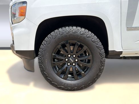 Used 2022 GMC Canyon Elevation w/ Trailering Package RWD image 11