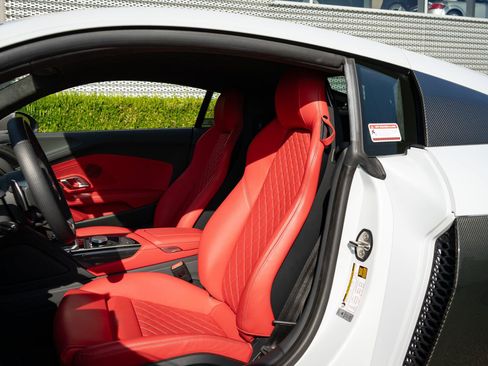 Certified 2023 Audi R8 V10 performance AWD/4WD image 47