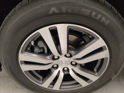 Used 2018 Honda Pilot EX image 31