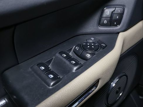 Used 2023 Ford Expedition Limited AWD/4WD image 41
