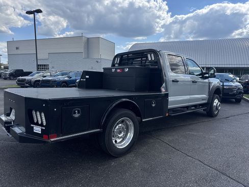 Used 2025 Ford F450 XLT w/ XLT Value Package AWD/4WD image 3