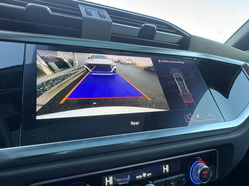 Used 2023 Audi Q3 2.0T Premium w/ Convenience Package image 13