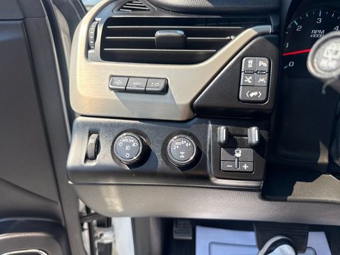 Used 2020 GMC Yukon Denali w/ Denali Ultimate Package AWD/4WD image 51