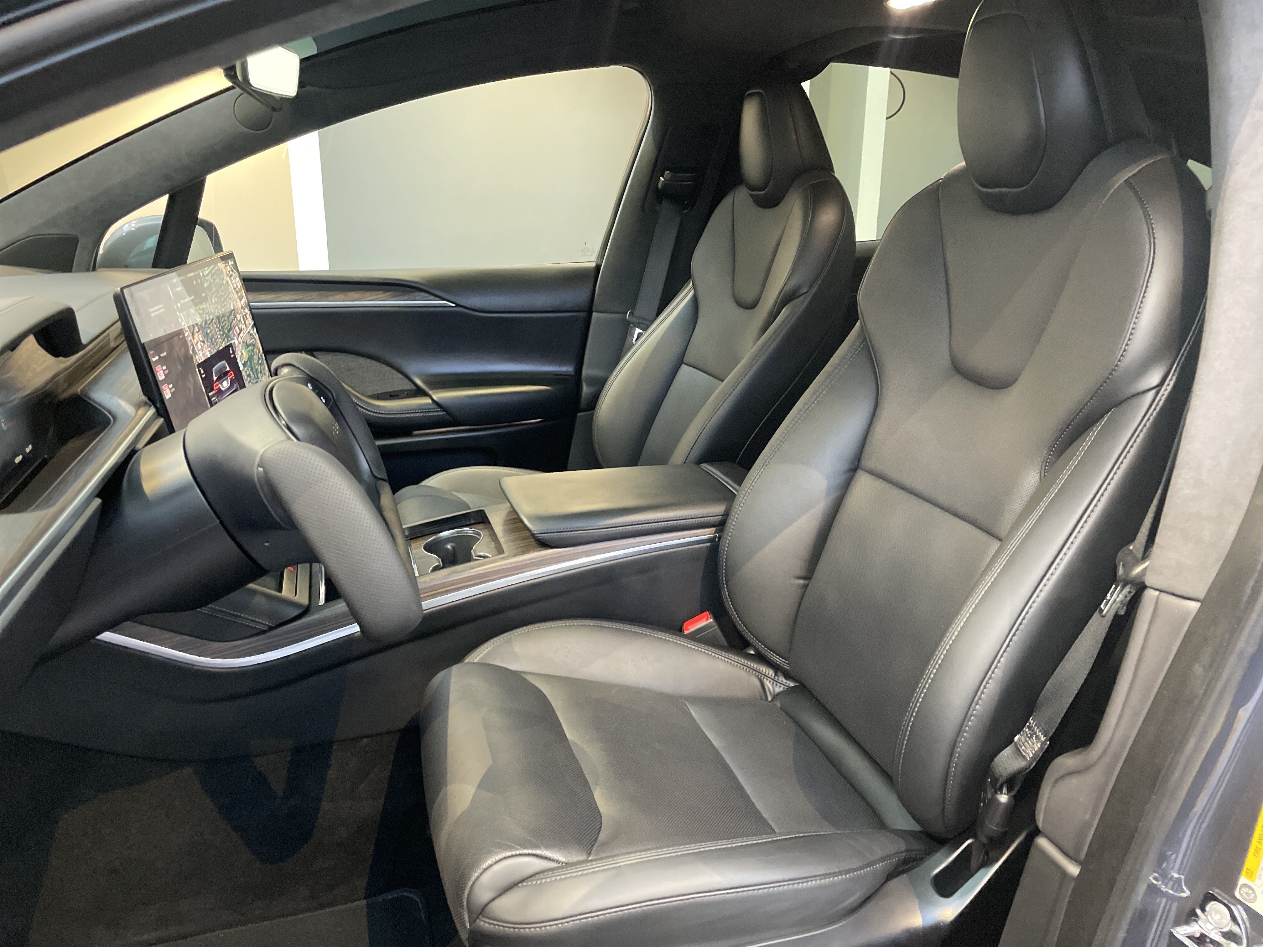 Used 2023 Tesla Model X AWD/4WD image 17
