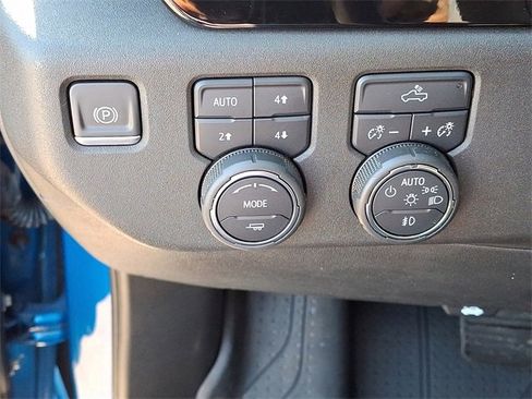 Used 2023 Chevrolet Silverado 1500 RST w/ Z71 Off-Road Package image 21