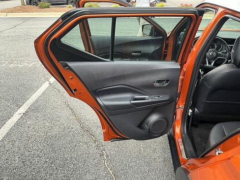 Certified 2020 Nissan Kicks SR w/ SR Premium Package FWD image 22