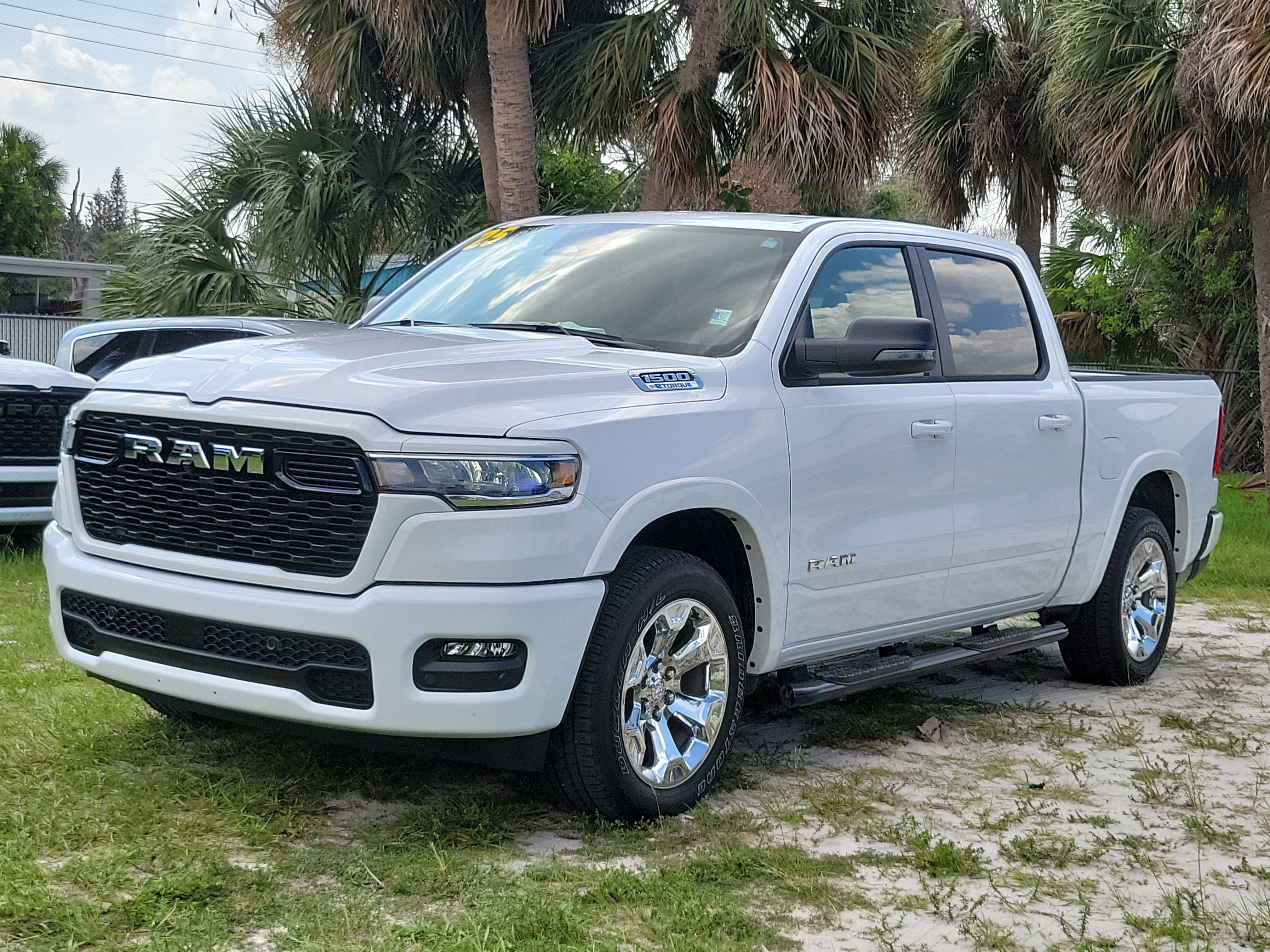 Used 2025 RAM 1500 Big Horn RWD image 2