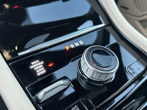 Used 2023 Jeep Grand Cherokee 4WD 4xe image 36