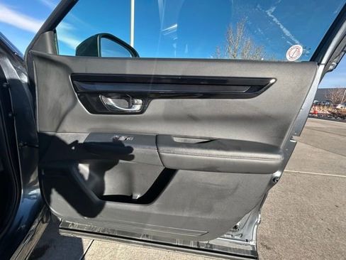 Used 2025 Honda CR-V EX-L image 28