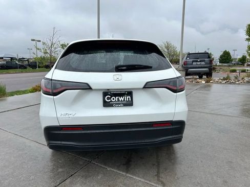 Used 2023 Honda HR-V LX image 7