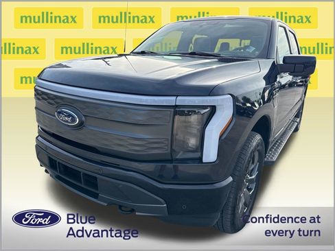 Used 2023 Ford F150 Lightning Lariat w/ Equipment Group 511A High image 11