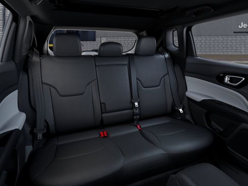 New 2026 Jeep Compass Limited image 15