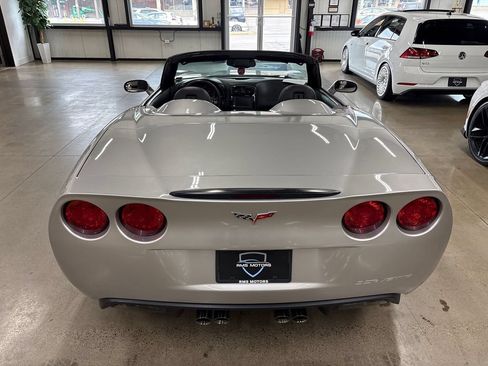Used 2008 Chevrolet Corvette Convertible w/ Preferred Equipment Group RWD image 12