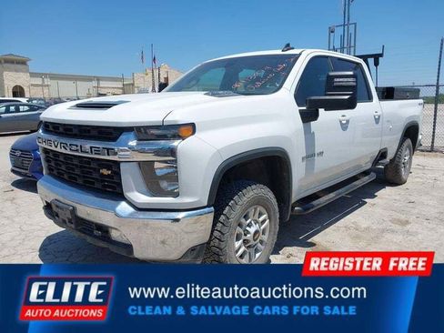 Used 2022 Chevrolet Silverado 2500 LT w/ Convenience Package AWD/4WD image 4