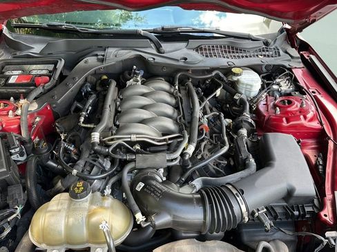 Used 2020 Ford Mustang GT RWD image 28