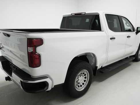 Used 2023 Chevrolet Silverado 1500 W/T w/ WT Safety Package AWD/4WD image 4