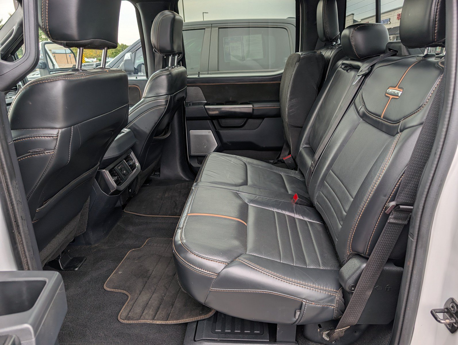 Used 2023 Ford F450 Platinum w/ FX4 Off-Road Package AWD/4WD image 16