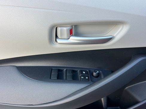 Certified 2021 Toyota Corolla LE image 13