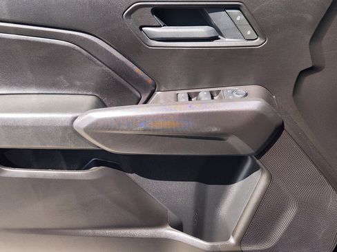 Used 2025 Chevrolet Colorado Trail Boss AWD/4WD image 23