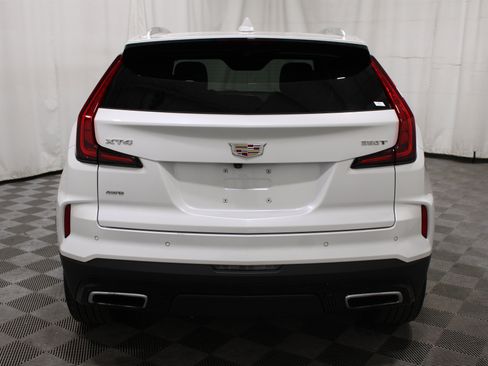 Used 2024 Cadillac XT4 Premium Luxury AWD/4WD image 34