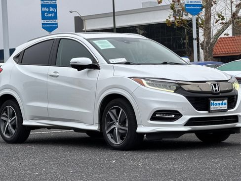 Used 2019 Honda HR-V Touring image 6