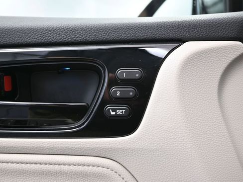 Used 2025 Honda Odyssey Elite image 20