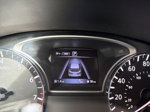 Used 2017 Nissan Pathfinder SL image 58