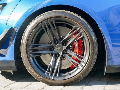 Used 2019 Chevrolet Camaro ZL1 image 14