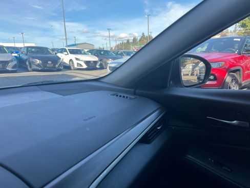 Used 2024 Nissan Altima 2.5 SV image 35