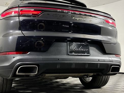 Used 2022 Porsche Cayenne E-Hybrid Coupe image 27