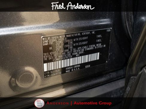 Used 2025 Toyota RAV4 LE AWD/4WD image 18