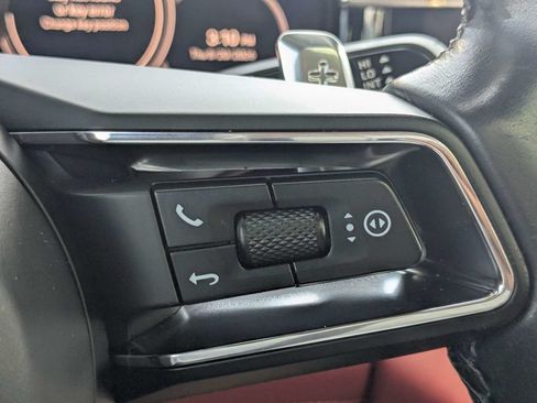 Used 2022 Porsche Panamera RWD image 39