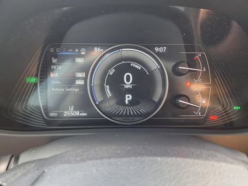 Used 2023 Lexus UX 250h FWD w/ Accessory Package (Z2) image 20