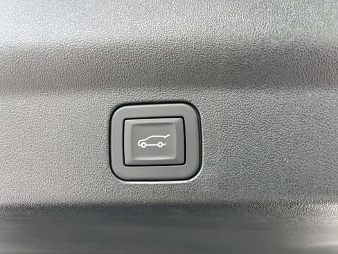New 2026 Cadillac Escalade IQL Sport 2 w/ LPO, ONYX Package AWD/4WD image 12
