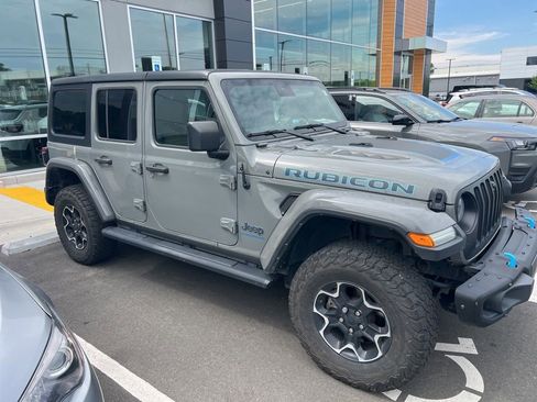 Used 2023 Jeep Wrangler Unlimited Rubicon 4xe w/ Steel Bumper Group AWD/4WD image 2