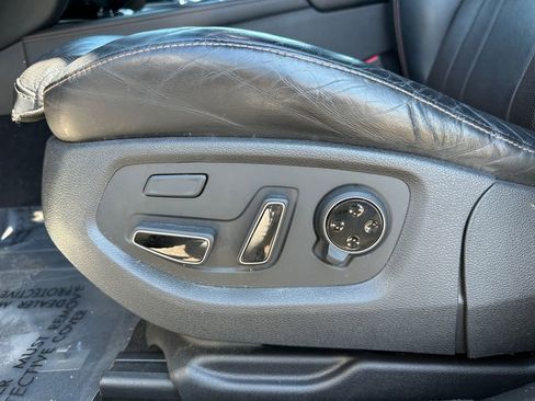 Used 2018 Genesis G80 3.3T Sport image 16