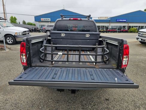 Used 2010 Nissan Frontier LE w/ LE Value Truck Pkg AWD/4WD image 18