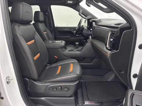 Used 2022 GMC Sierra 1500 AT4 w/ AT4 Preferred Package AWD/4WD image 56